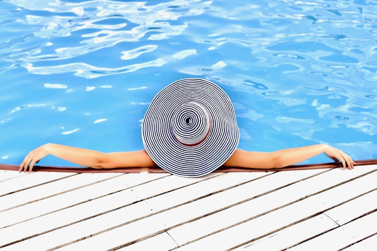 Sunny Suite 14 - Elegantes Hotelapartment Mit Grossartigem Pool-Wellnessbereich Direkt Am Meer In Ruhiger Lage - Perfekt Fuer Mensch Und Tier Börgerende-Rethwisch Zewnętrze zdjęcie